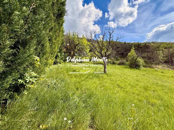 Terrain de  1296 m2 constructible