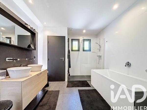 Maison à vendre 5 pièces 246 m² Sorèze