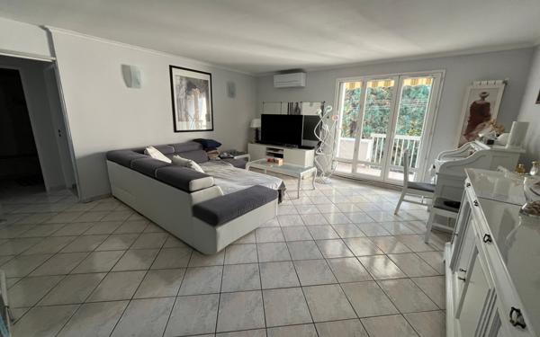 Appartement à vendre    3 pièces • 83,53 m2 Brignais