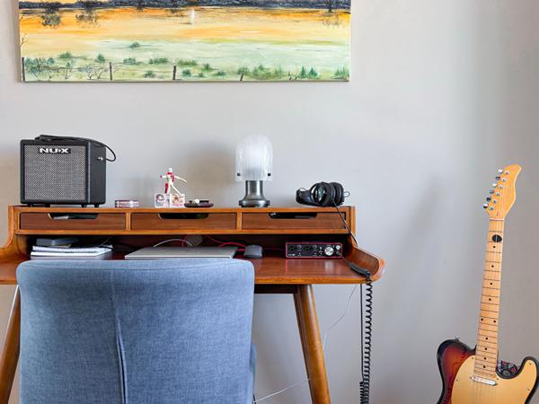 À Vendre - ANGERS - Hyper Centre - Appartement de 77 m² - 2 chambres- ascenseur - cave - Entièrement Rénové avec vue Imprenable sur Angers