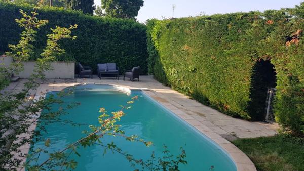 Achat fonds de commerce près de Belleville-en-Beaujolais - 7 pièce(s) - 215 m² - 510 000 €