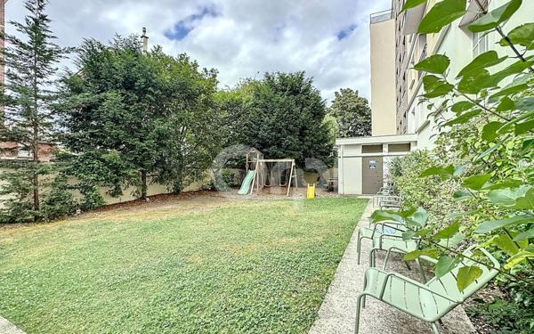 Appartement à vendre    2 pièces • 55,62 m2 Nogent-sur-Marne