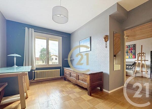 Maison à vendre  7 pièces - 127 m 2   VIRY CHATILLON  - 91