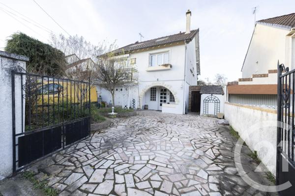 Maison à vendre  7 pièces - 127 m 2   VIRY CHATILLON  - 91