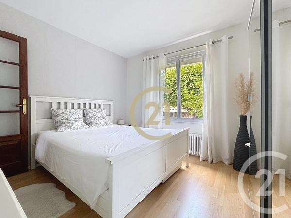 Maison à vendre  7 pièces - 127 m 2   VIRY CHATILLON  - 91