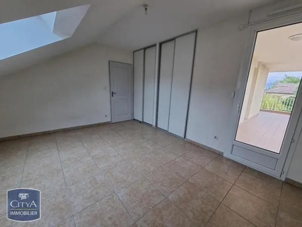 Appartement à louer 3 pièces 92.47m² Divonne-les-Bains (01220)