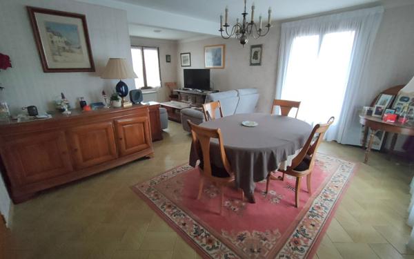 Maison à vendre    3 pièces •  Rozay-en-Brie