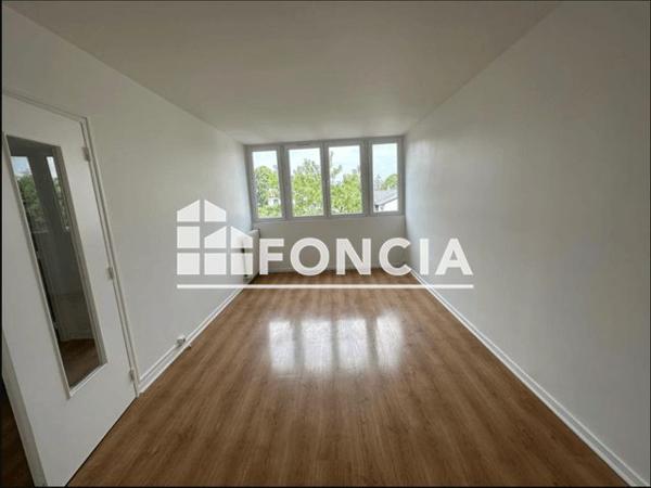 Location Appartement 2 pièces 43.4 m² - 20 RUE EMMANUEL SARTY Clamart 92140