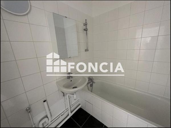 Location Appartement 2 pièces 43.4 m² - 20 RUE EMMANUEL SARTY Clamart 92140