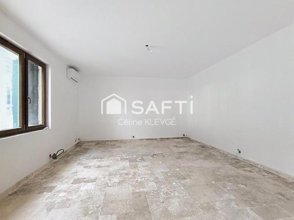 PROPRIETE RENOVEE - 148M2 -TERRAIN 9800M² - CAVE ET DEPENDANCES