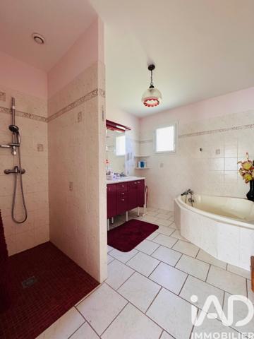 Maison à vendre 5 pièces 108 m² Pineuilh