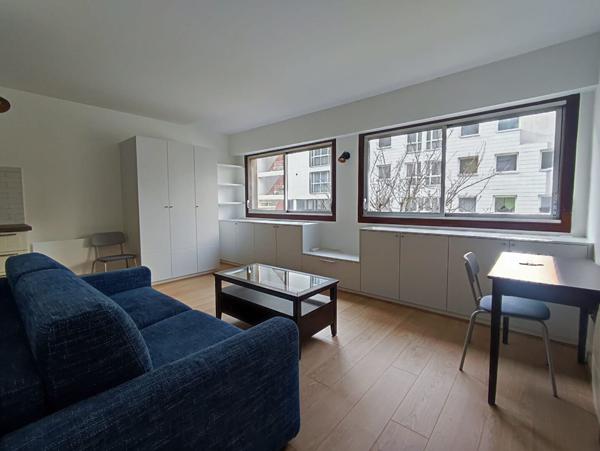 Studio en parfait état- Paris 11.