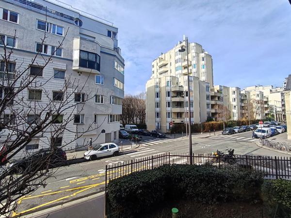 Studio en parfait état- Paris 11.