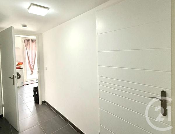 Appartement F2 à vendre  2 pièces - 50,15 m 2   FONTAINEBLEAU  - 77
