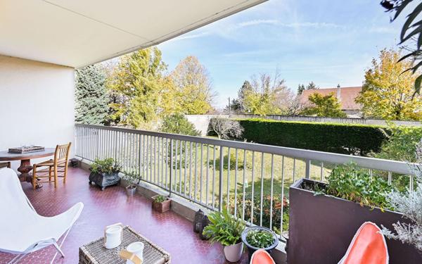 Appartement à louer    3 pièces • 109,29 m2 Sainte-Foy-lès-Lyon