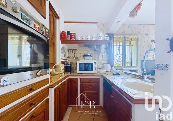 Maison à vendre 5 pièces 165 m² Eyragues