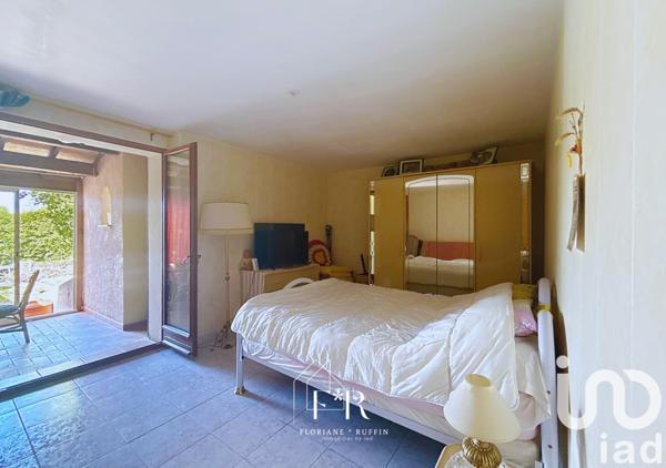 Maison à vendre 5 pièces 165 m² Eyragues