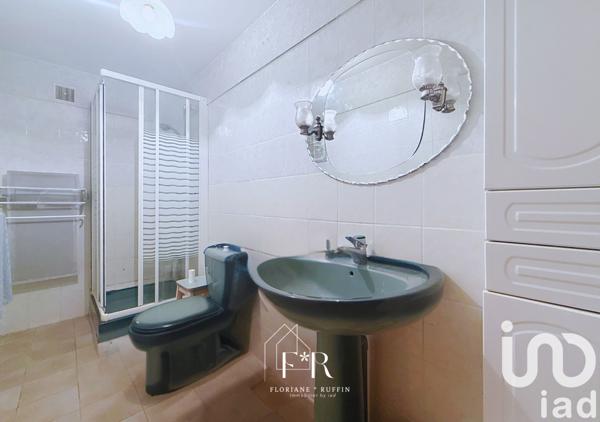 Maison à vendre 5 pièces 165 m² Eyragues