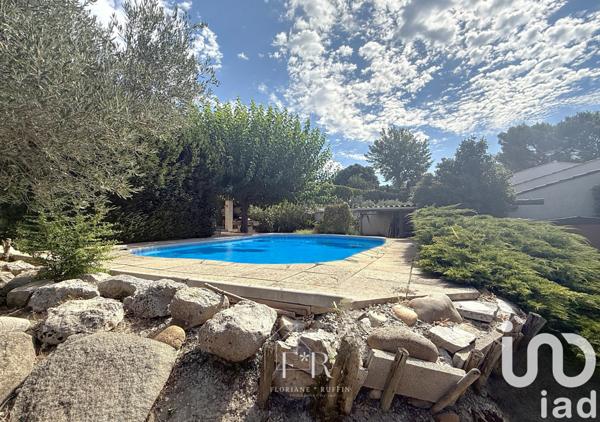 Maison à vendre 5 pièces 165 m² Eyragues