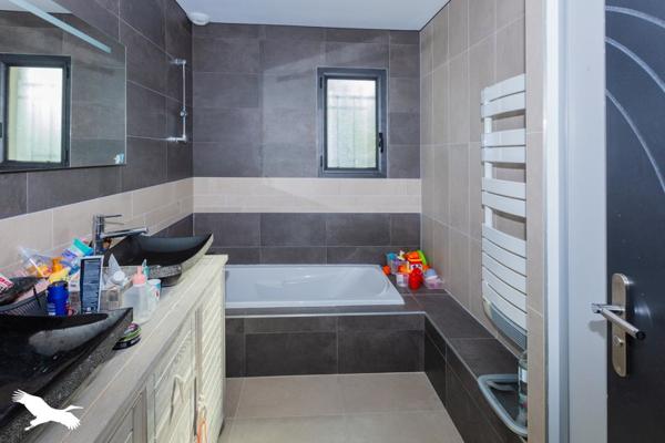 Maison à vendre |  L'Isle-Jourdain |  5 pièces | 135 m²