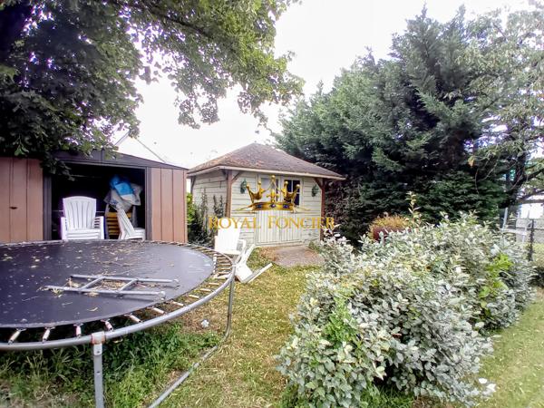 EXCELLENT QUARTIER ! Vue sur le jardin, l'espace de détente