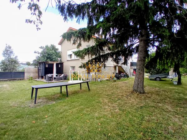 EXCELLENT QUARTIER ! Vue sur le jardin, l'espace de détente