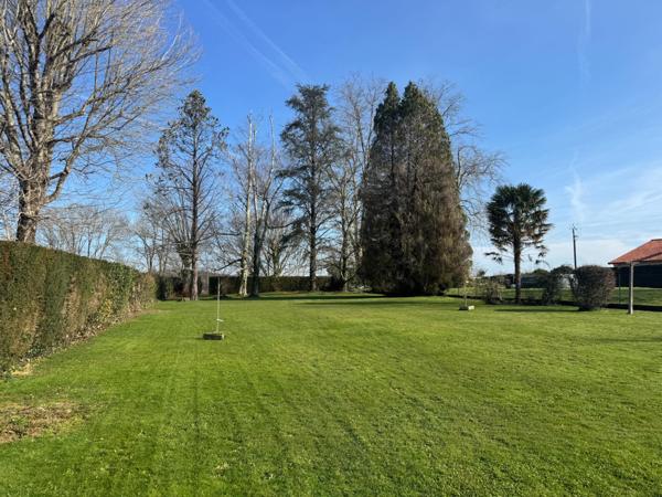 Maison bourgeoise spacieuse et lumineuse