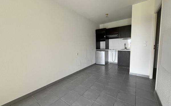 Appartement à louer    1 pièce •  Saint-Geniès-Bellevue