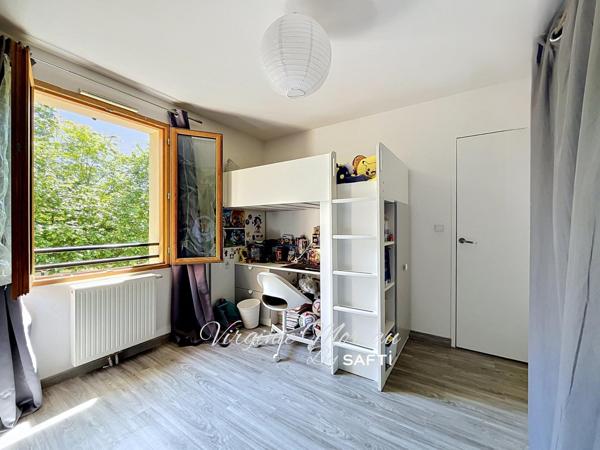 Maison familiale récente, lumineuse, prête à vivre