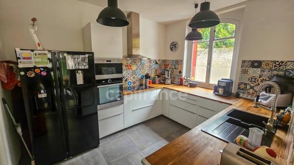 Propriété à vendre 10 pièces sur terrain clos de murs en pierre MORIGNY CHAMPIGNY (91)