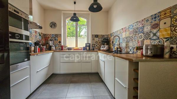 Propriété à vendre 10 pièces sur terrain clos de murs en pierre MORIGNY CHAMPIGNY (91)