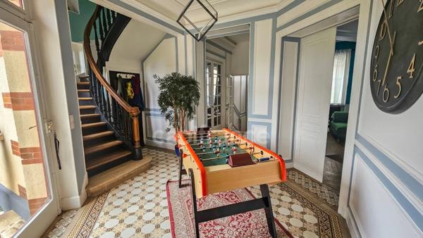 Propriété à vendre 10 pièces sur terrain clos de murs en pierre MORIGNY CHAMPIGNY (91)