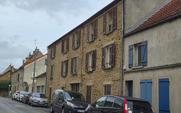 Appartement à vendre    2 pièces • 50 m2 Leuville-sur-Orge