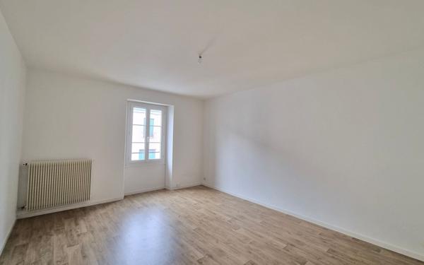 Appartement à vendre    2 pièces • 50 m2 Leuville-sur-Orge