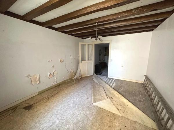 Maison à rénover au cœur de Montmorillon