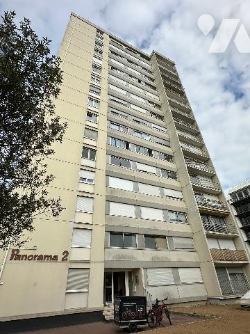 APPARTEMENT T4 AVEC 2 PARKINGS ET CAVE — ROUEN — 169 000 €