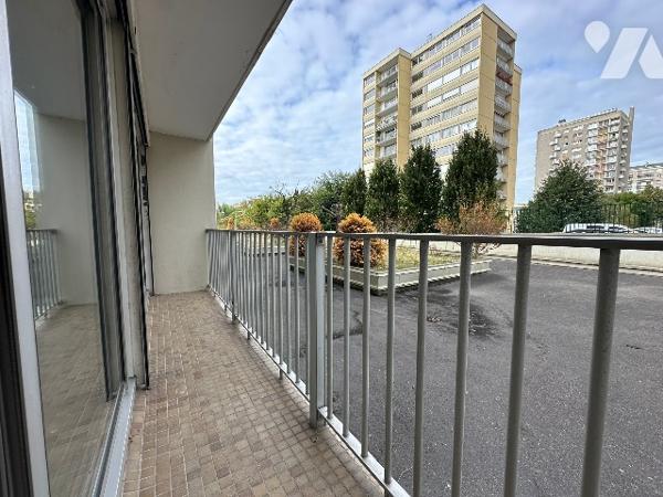 APPARTEMENT T4 AVEC 2 PARKINGS ET CAVE — ROUEN — 169 000 €