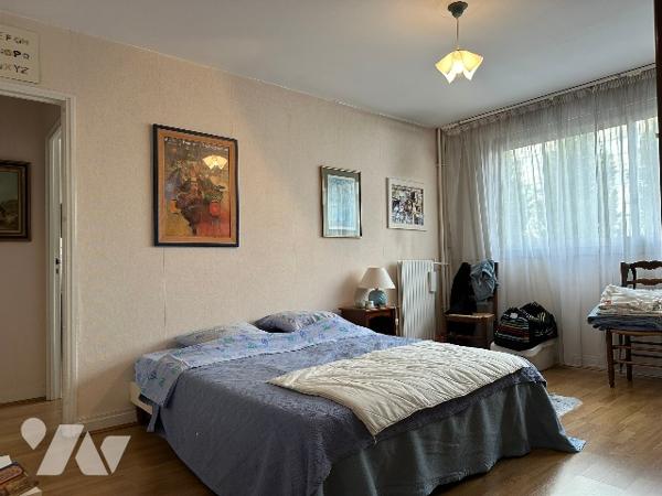 APPARTEMENT T4 AVEC 2 PARKINGS ET CAVE — ROUEN — 169 000 €