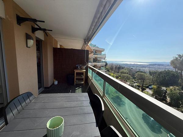Appartement Nice Corniche Fleurie 3 pièces 65 m2 terrasse vue mer, garage