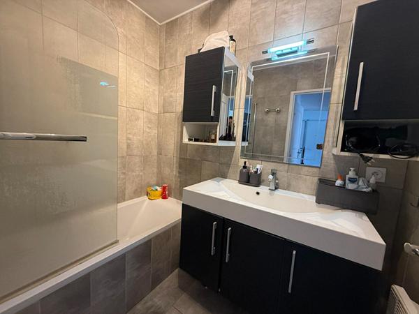 Appartement Nice Corniche Fleurie 3 pièces 65 m2 terrasse vue mer, garage