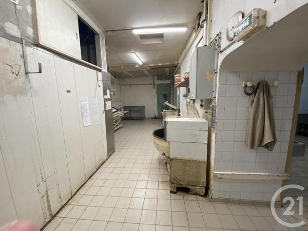 Immeuble à vendre  300 m 2   MARANS  - 17