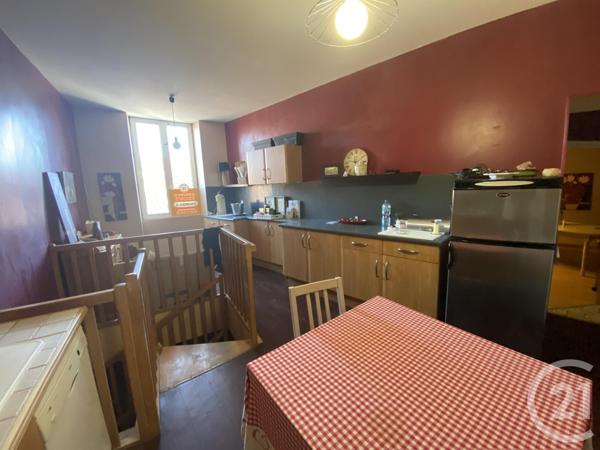 Immeuble à vendre  300 m 2   MARANS  - 17