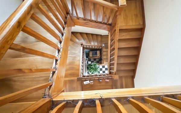 Maison à vendre    6 pièces • 160 m2 Périgueux