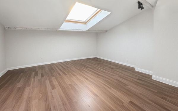 Maison à vendre    6 pièces • 160 m2 Périgueux