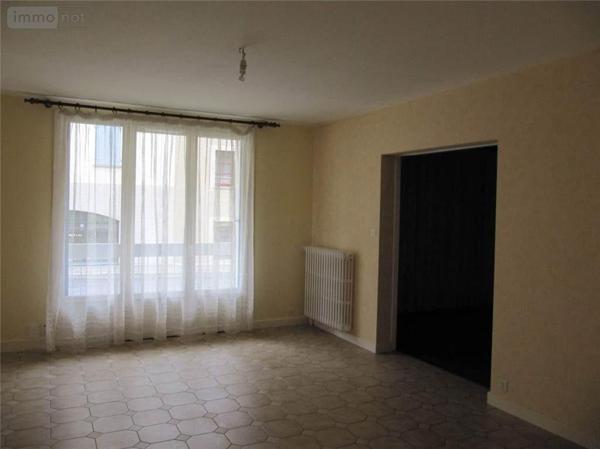 Appartement à louer à Châteaugiron en Ille-et-Vilaine (35410), ref : LA2190-35018