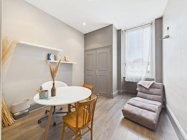 Local commercial Valence chateauvert 59 m2