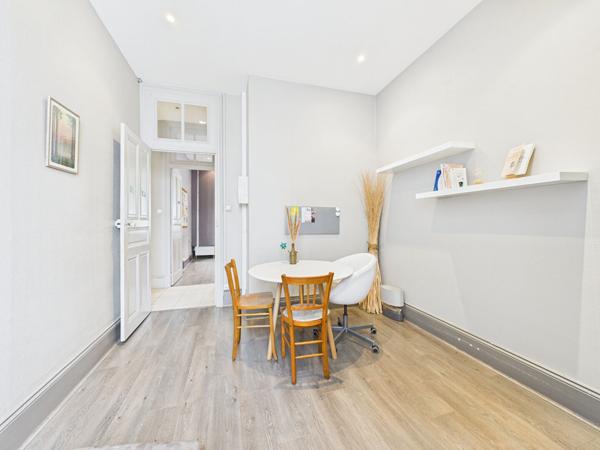 Local commercial Valence chateauvert 59 m2