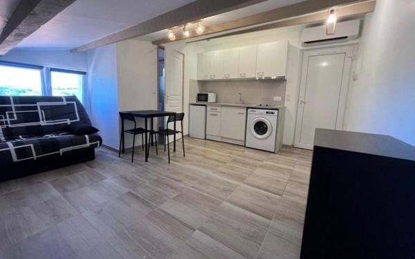 Appartement à louer    1 pièce •  Domazan