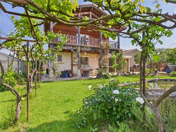 MAISON ATYPIQUE CLIMATISEE DE 203M² SUR PARCELLE DE 870M² SITUEE A LIVRON SUR DRÔME 26250