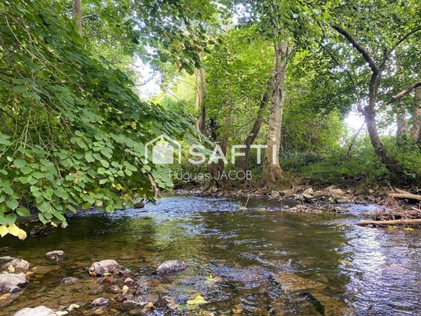 Maison d'architecte avec 5 chambres, grand jardin et sous-complet
